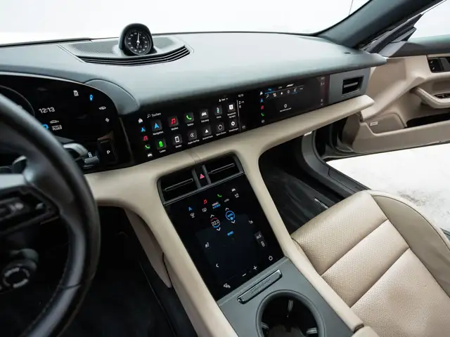 Porsche Taycan Ansicht 28
