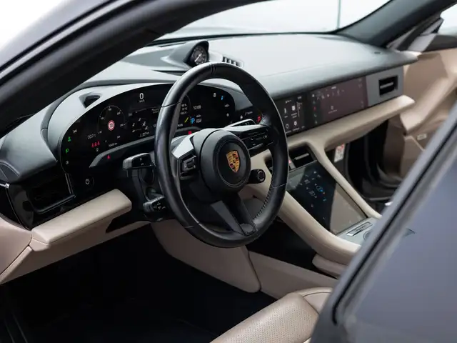 Porsche Taycan Ansicht 16
