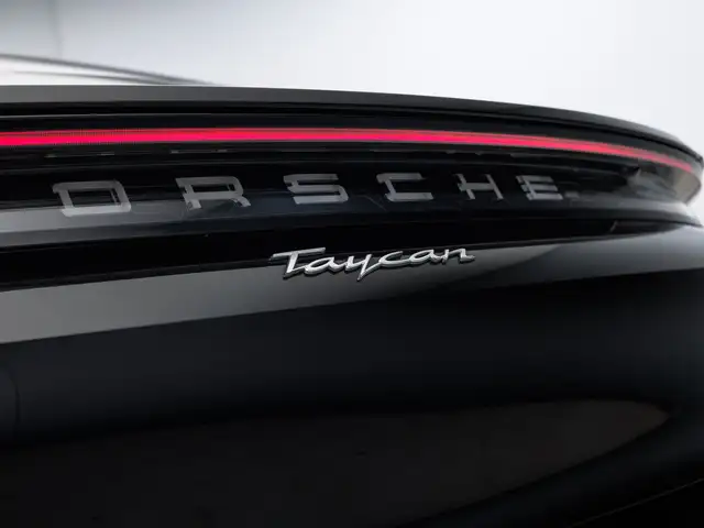 Porsche Taycan Ansicht 26