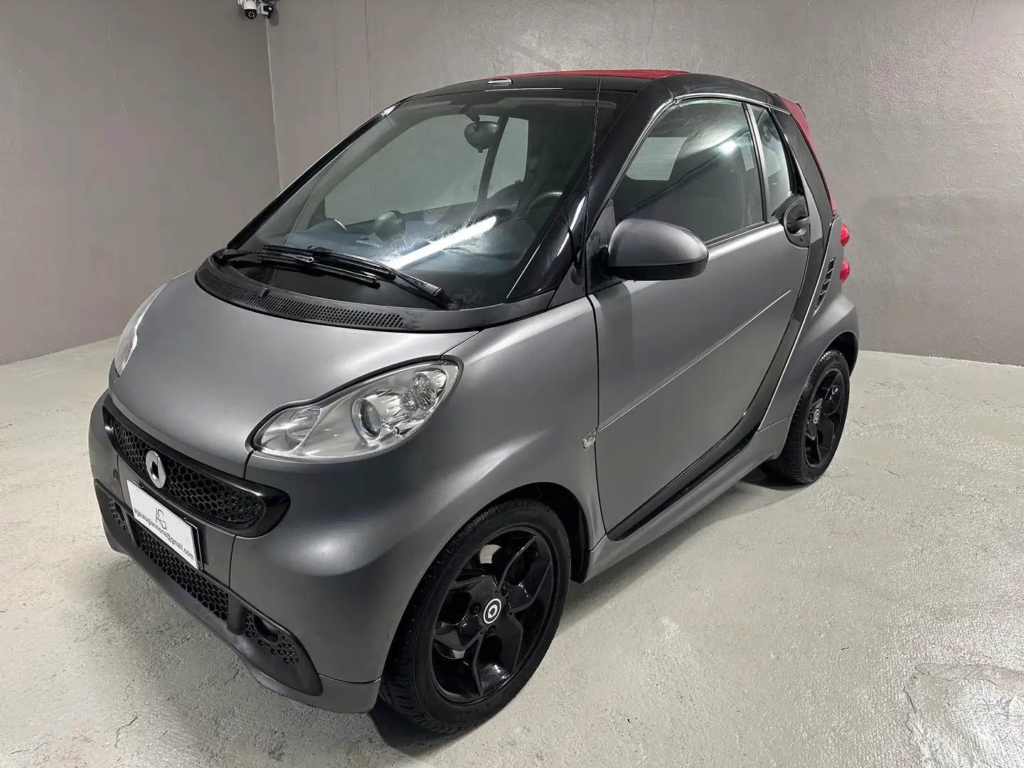 smart forTwo Fortwo II Cabrio 1.0 mhd Pulse 71cv FL Gris - 2