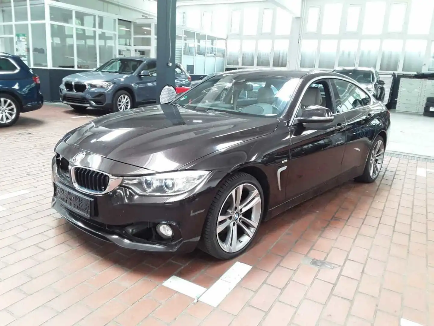 BMW 420 d Modern Line Braun - 1