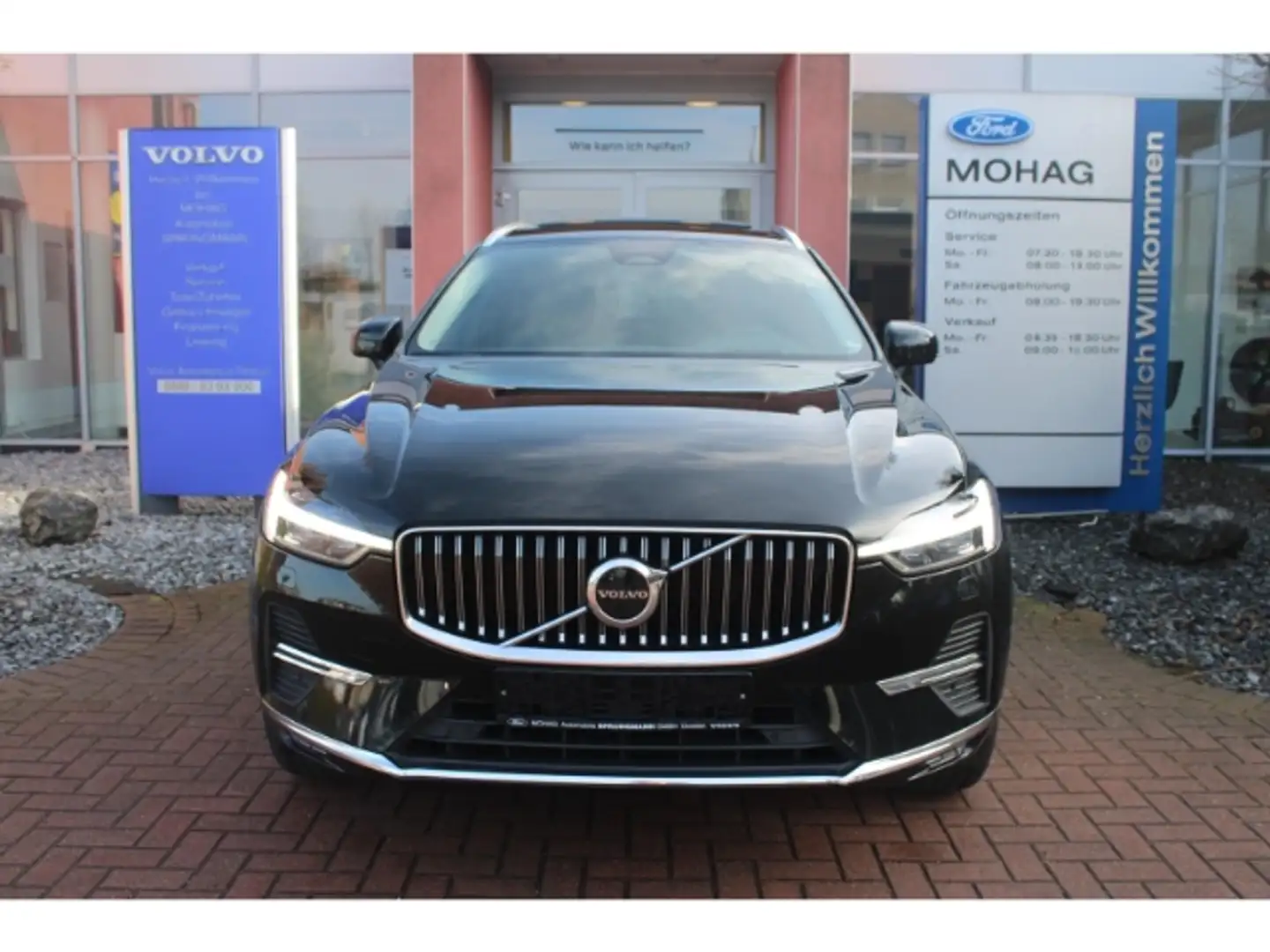 Volvo XC60 B4 Diesel AWD Ultimate Bright mit AHK,Massage,Stan Noir - 2