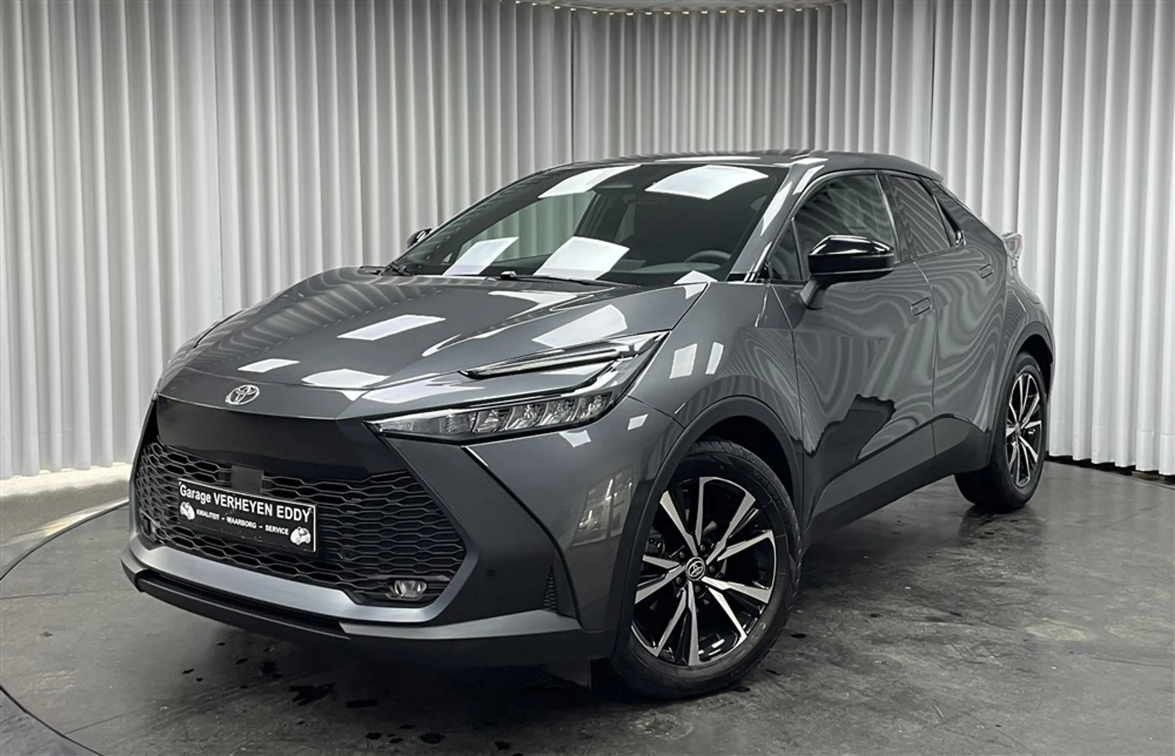 Toyota C-HR 2.0 Hybrid / Clima / Navi / App / Pdc+Cam / LED