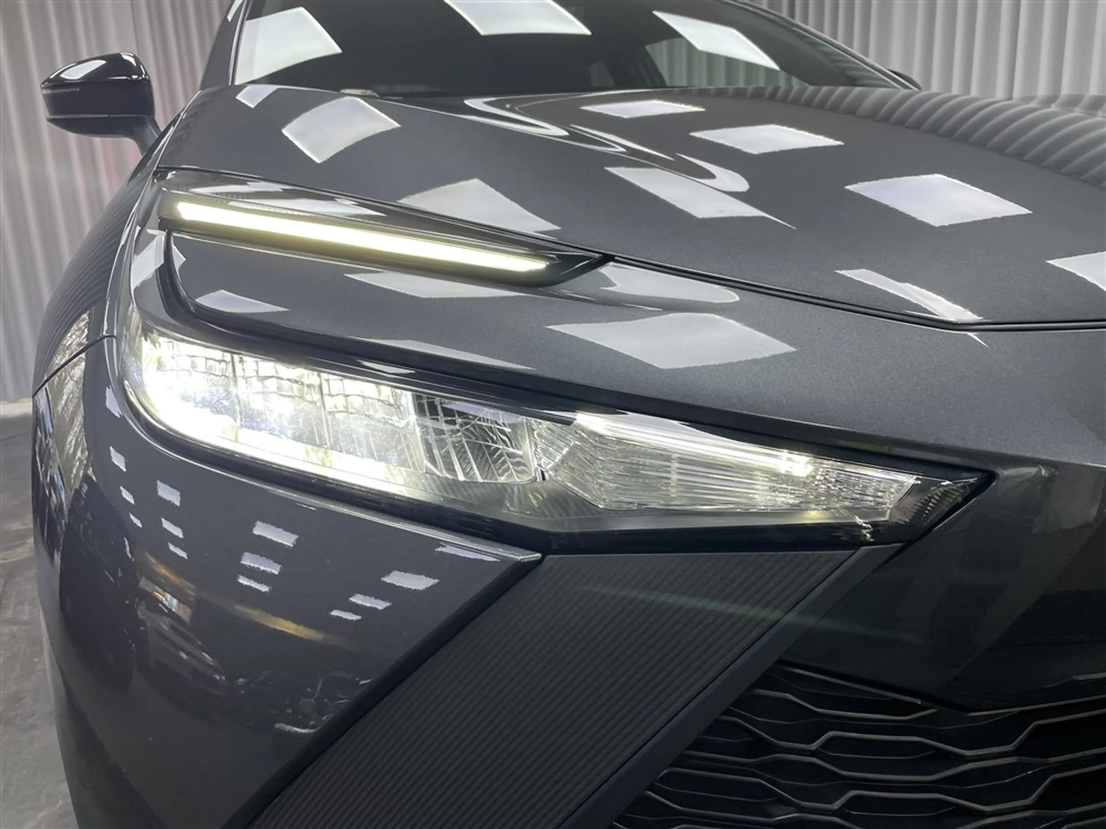 Toyota C-HR 2.0 Hybrid / Clima / Navi / App / Pdc+Cam / LED — photo 6