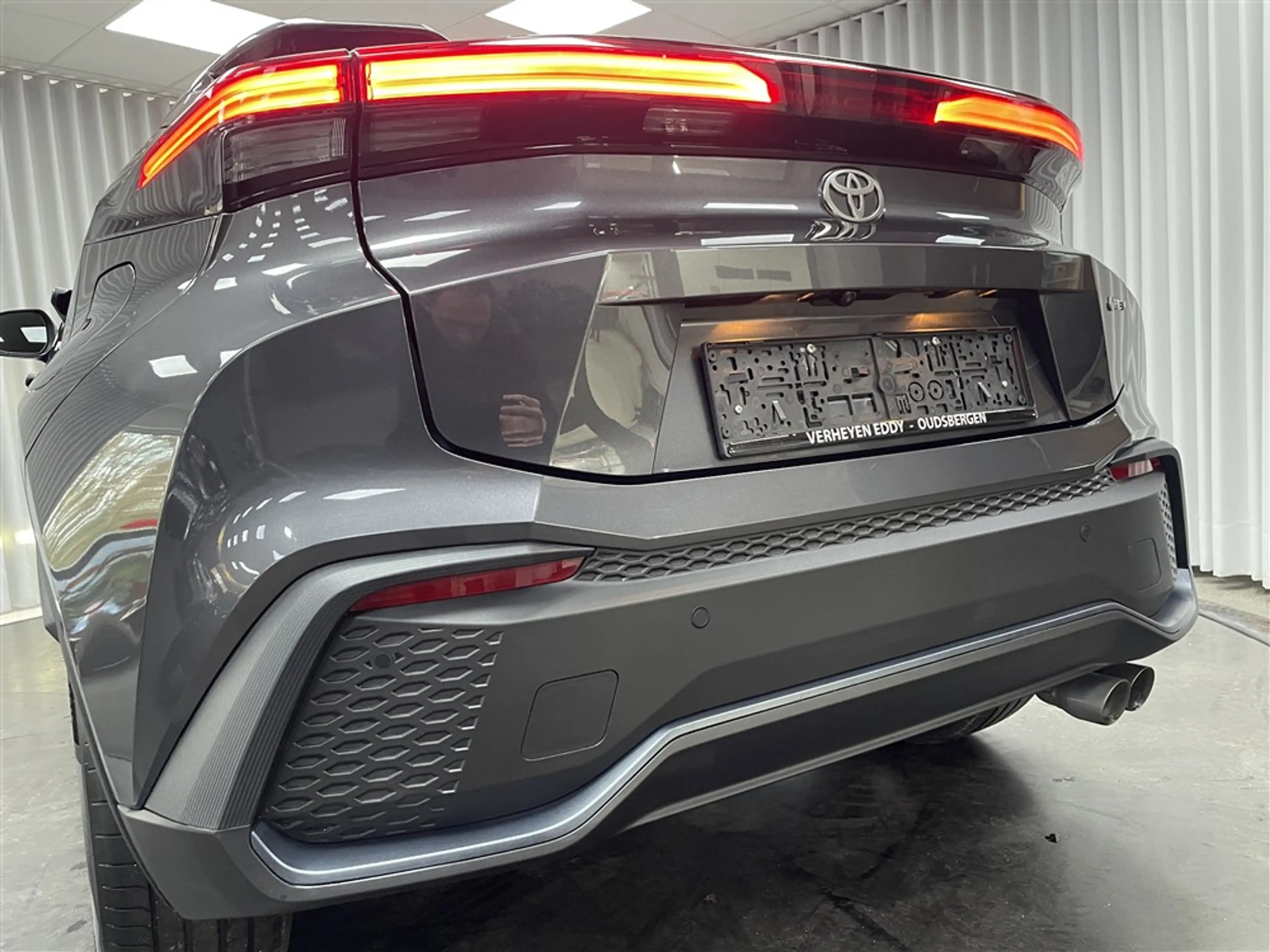 Toyota C-HR 2.0 Hybrid / Clima / Navi / App / Pdc+Cam / LED — photo 13