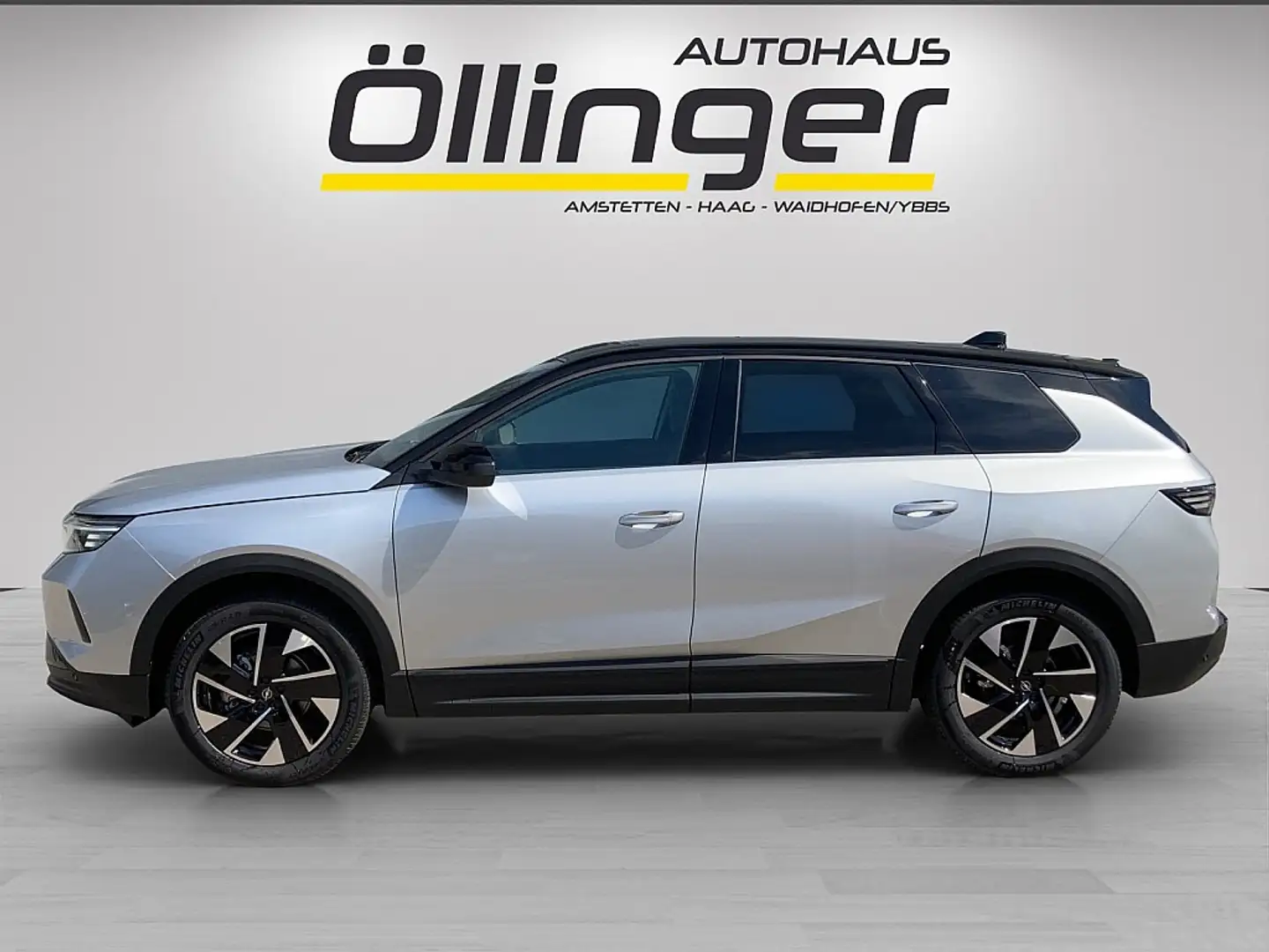 Opel Grandland 1.2 MHEV GS Aut. + AHV + Komfort Paket GS Zilver - 2
