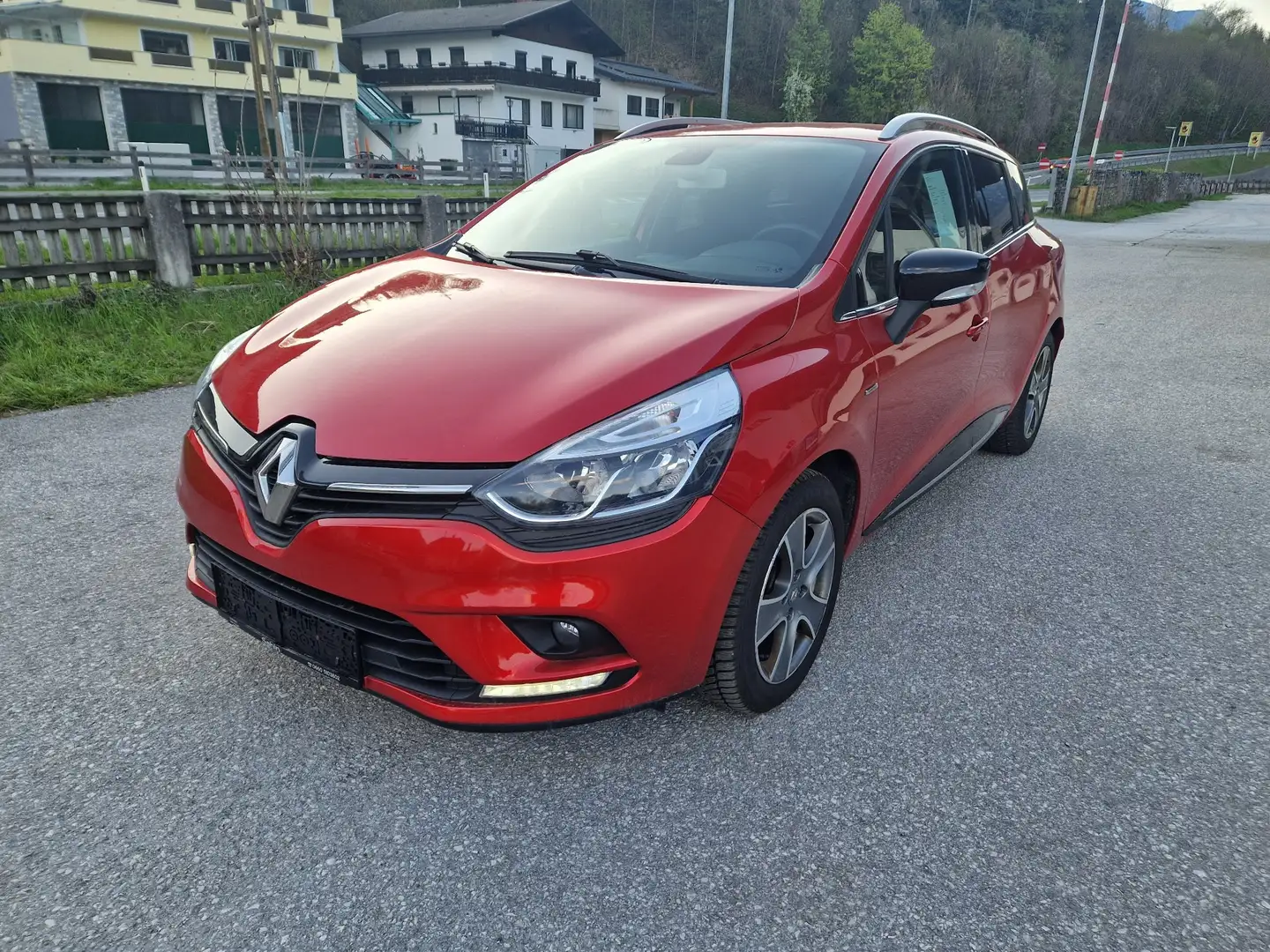 Renault Clio Grandtour Energy TCe 90 Intens - 1