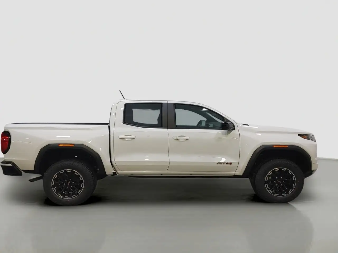 GMC Canyon снимка GMC Canyon