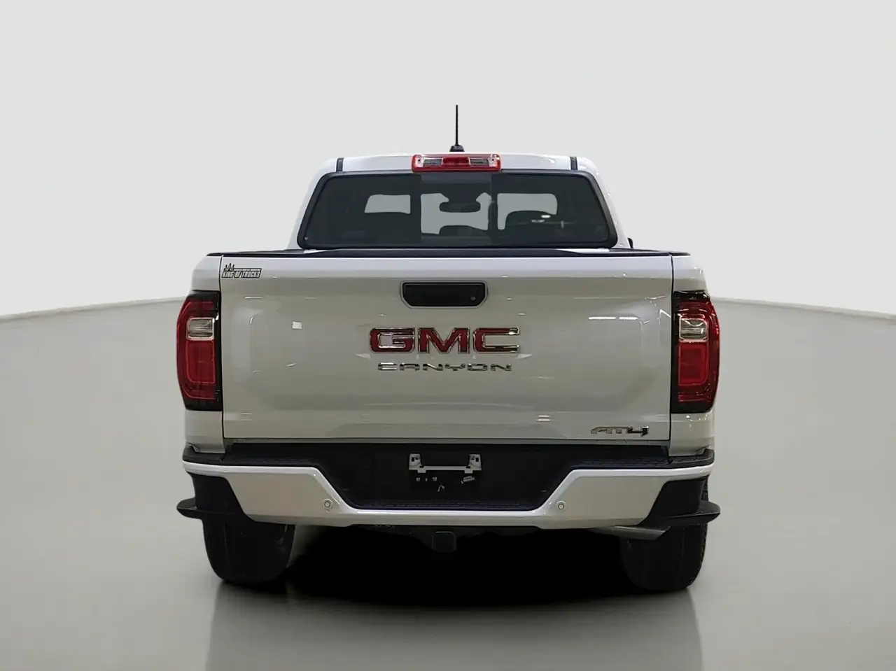 GMC Canyon снимка GMC Canyon