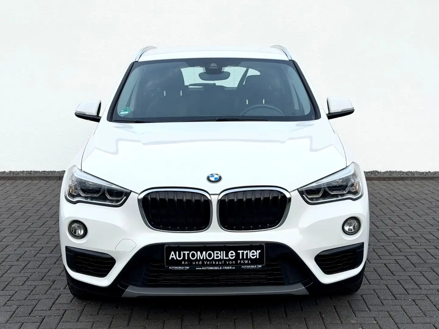 BMW X1 sDrive 18 i /NAVI/LED/AHK/GARANTIE/ Blanco - 2