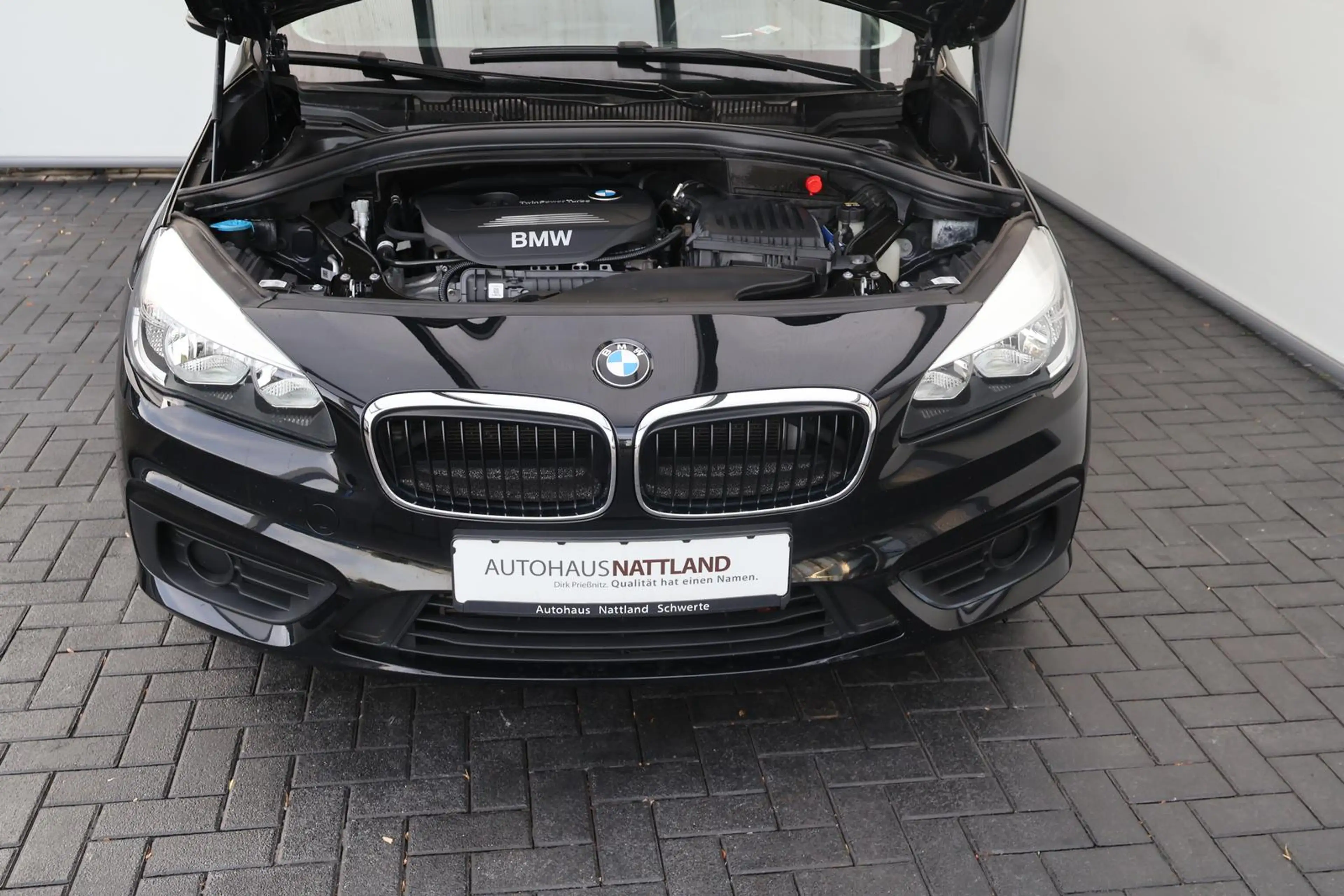 BMW 216 216 i Active Tourer PDC Klima Sitzheizung — photo 11