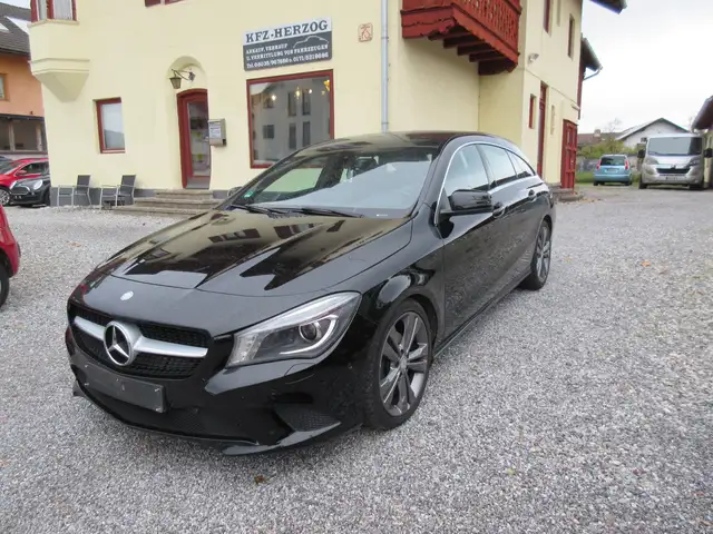 Mercedes-Benz CLA 220 CLA Shooting Brake Diesel (CDI) d 7G-DCT