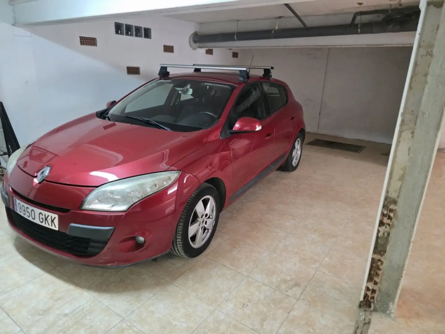 Renault Megane 1.6 Dynamique 110 Burdeos - 1