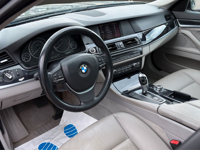 BMW 523 i Touring Xenon Panorama Leder SHZ PDC 2.Hd — photo 10