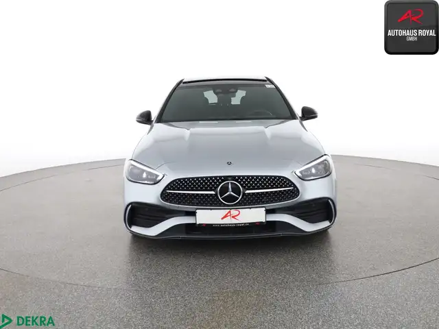 Mercedes-Benz C-Class view 8