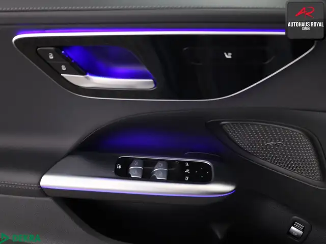 Mercedes-Benz C-Class view 14