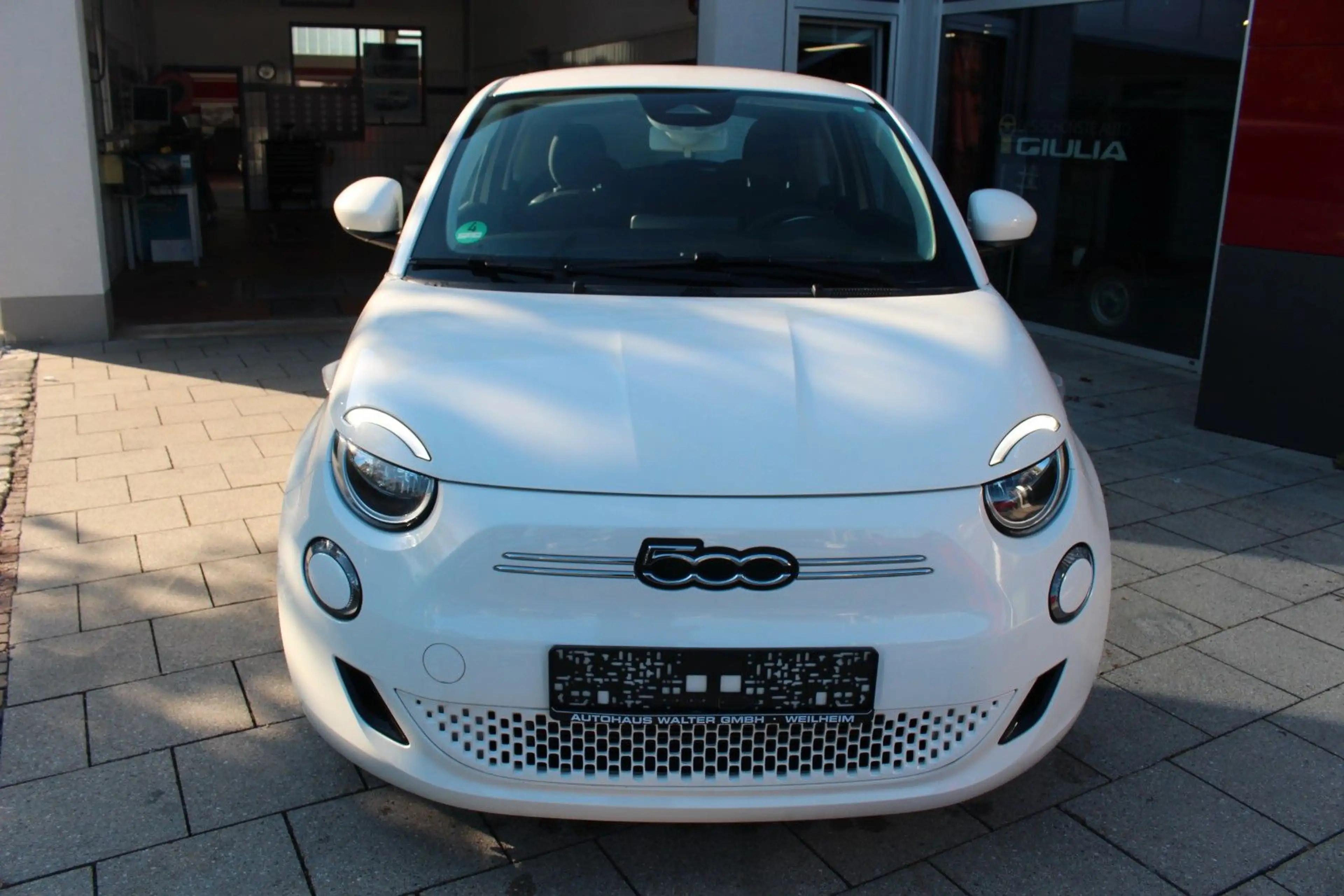 Fiat 500e CARPLAY/SOH 94,5% — photo 2