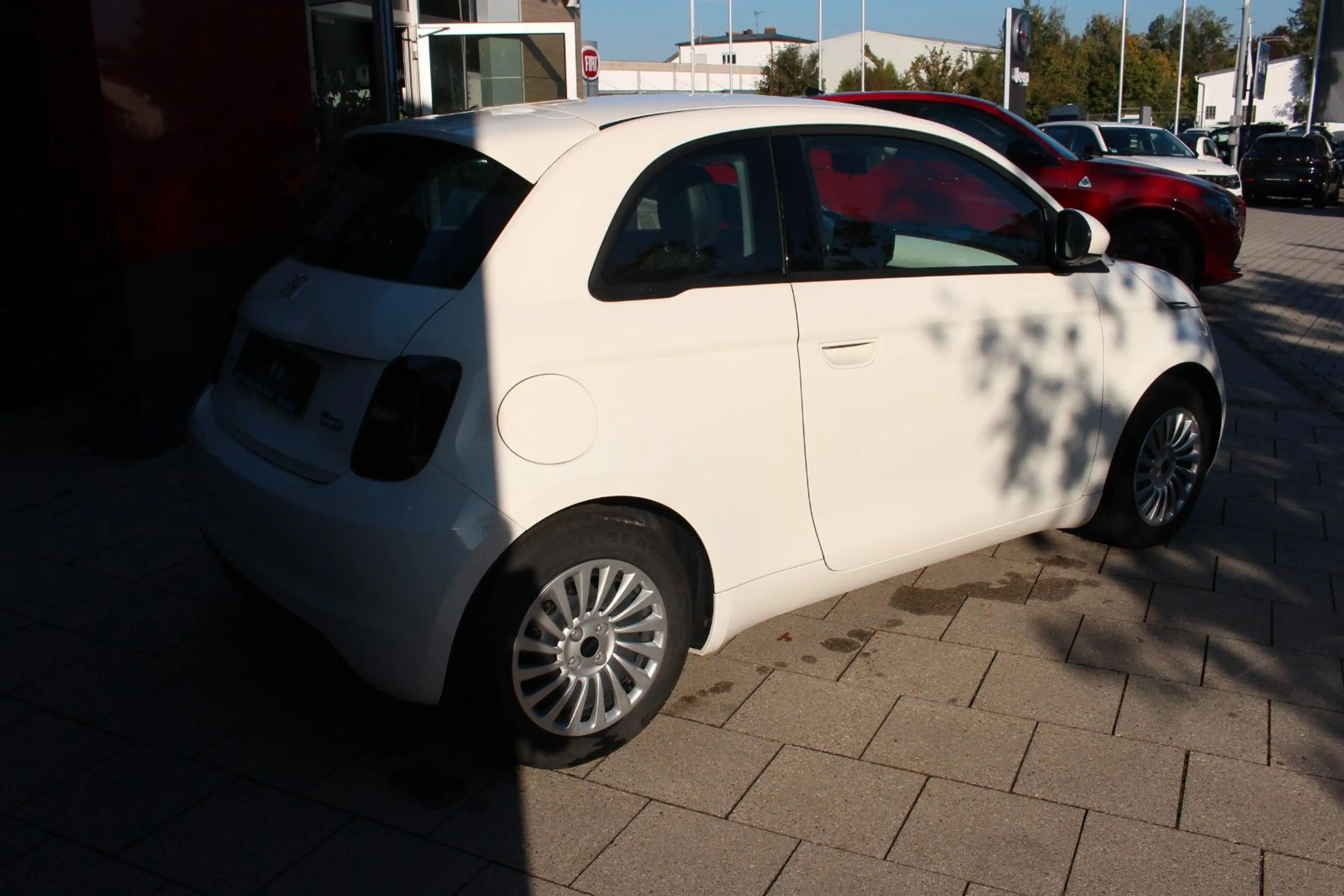 Fiat 500e CARPLAY/SOH 94,5% — photo 6
