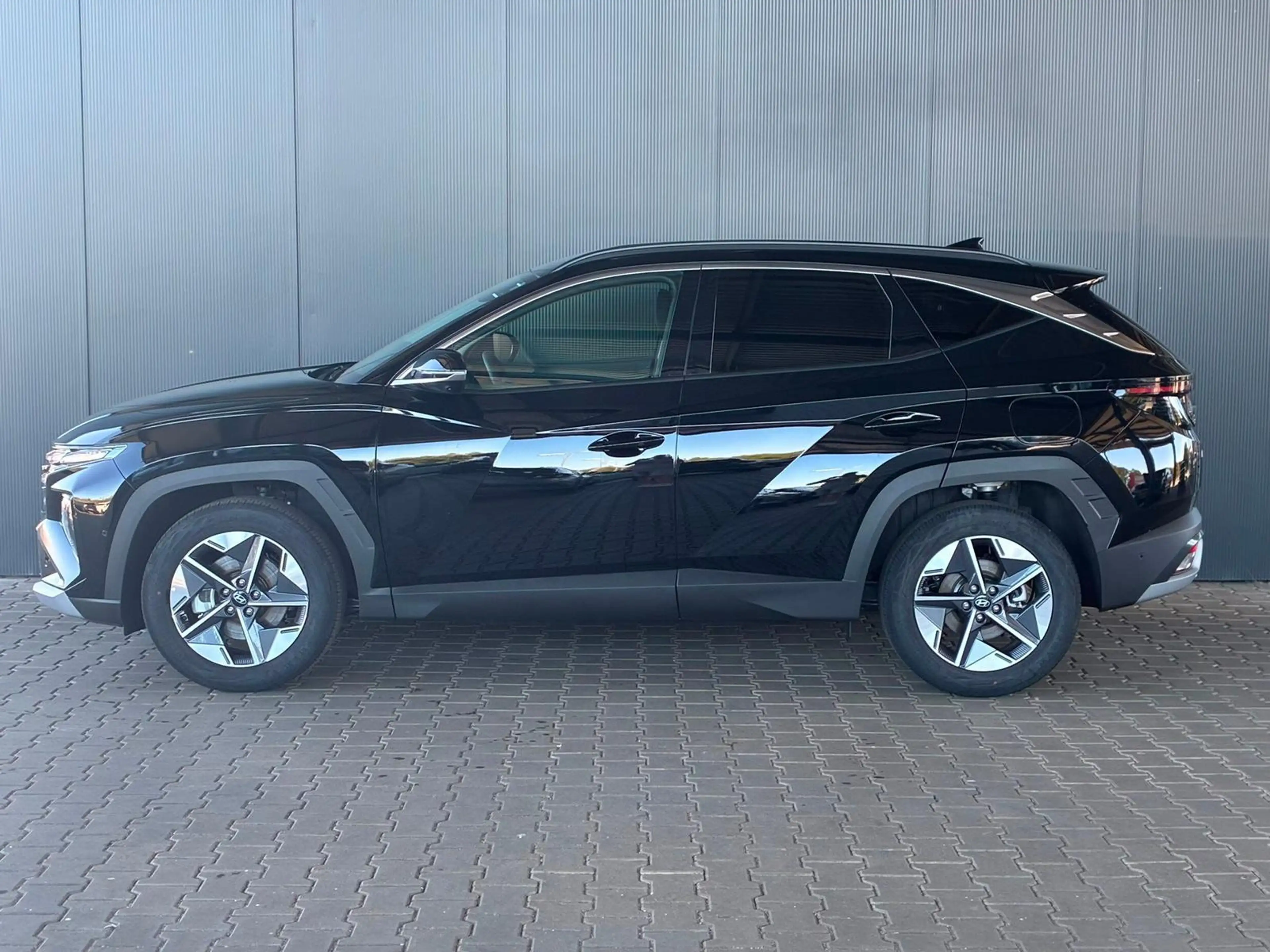 Hyundai TUCSON Comfort Plus 1.6 T-GDI 2WD 48V DCT / Matrix-LED... — photo 2