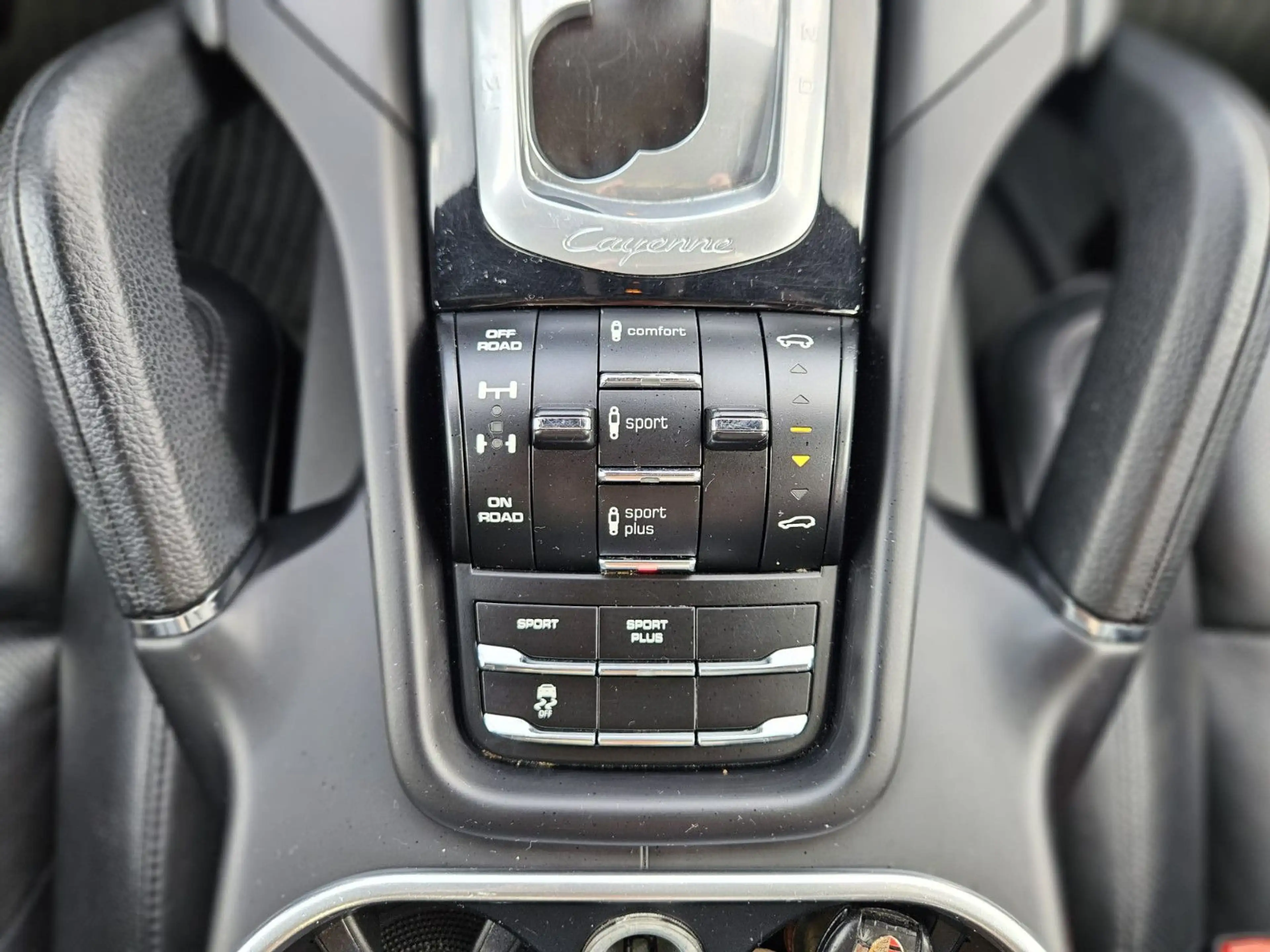 Porsche Cayenne Diesel*Matrix*Panoramadach*GTS* — photo 18