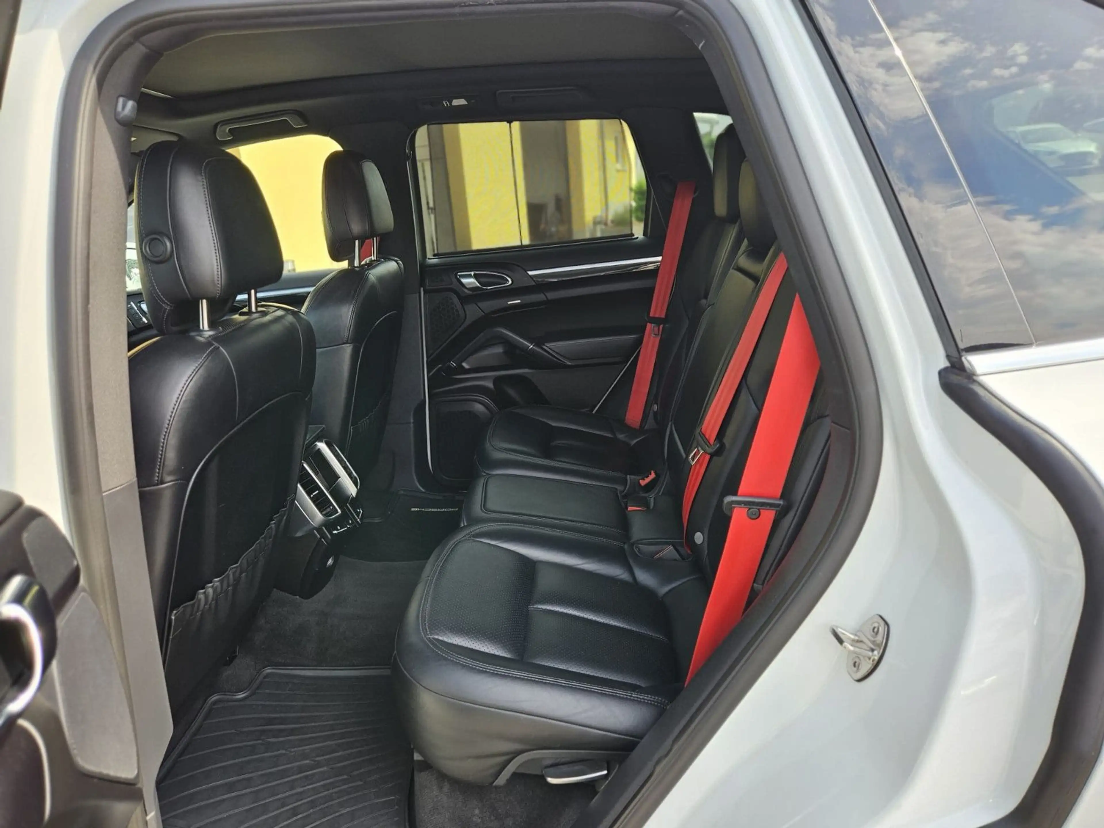 Porsche Cayenne Diesel*Matrix*Panoramadach*GTS* — photo 13