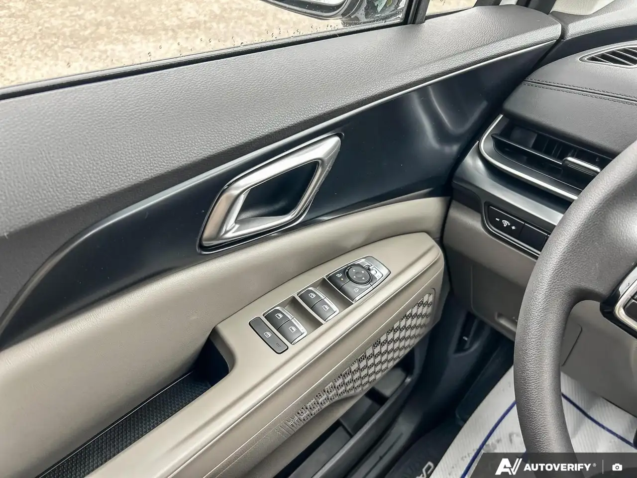 Kia Carnival снимка Kia Carnival