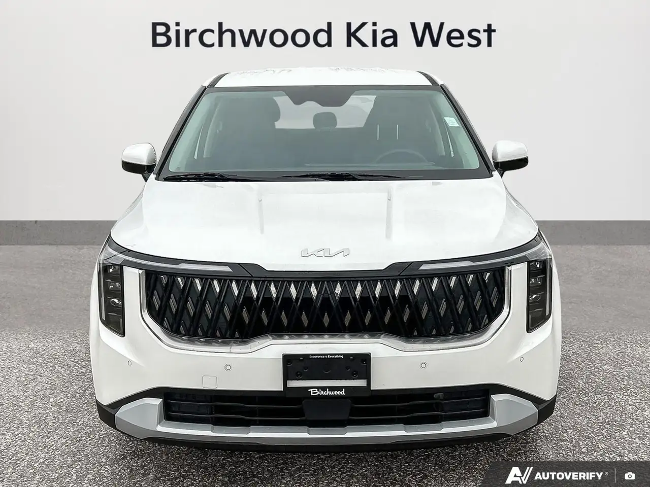 Kia Carnival снимка Kia Carnival