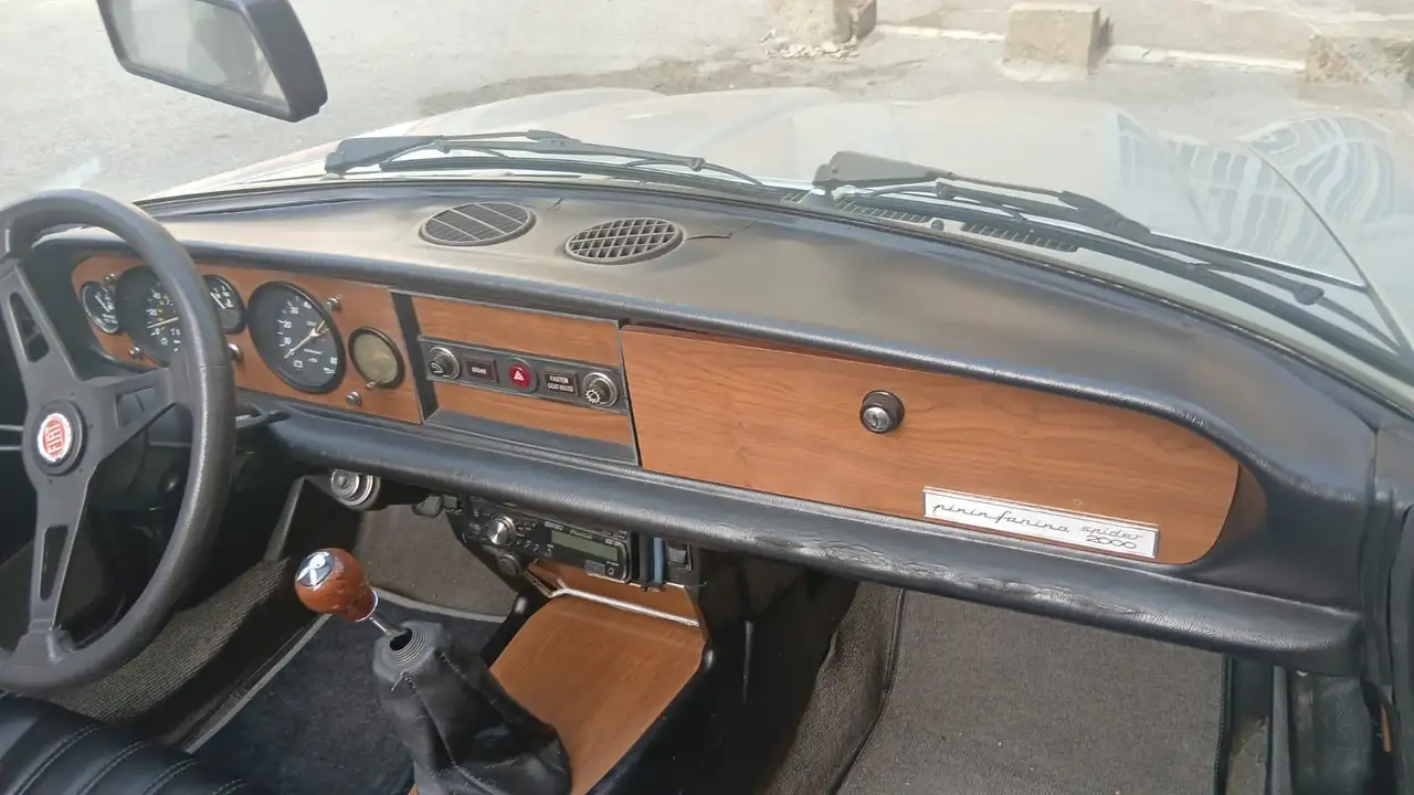 Alfa Romeo Spider Duetto, foto 8