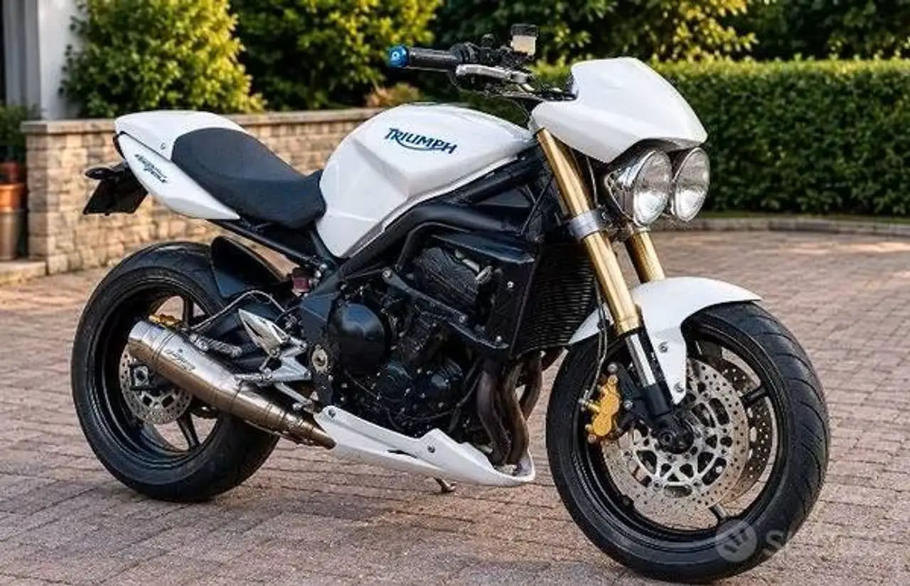 Triumph Street Triple 675
