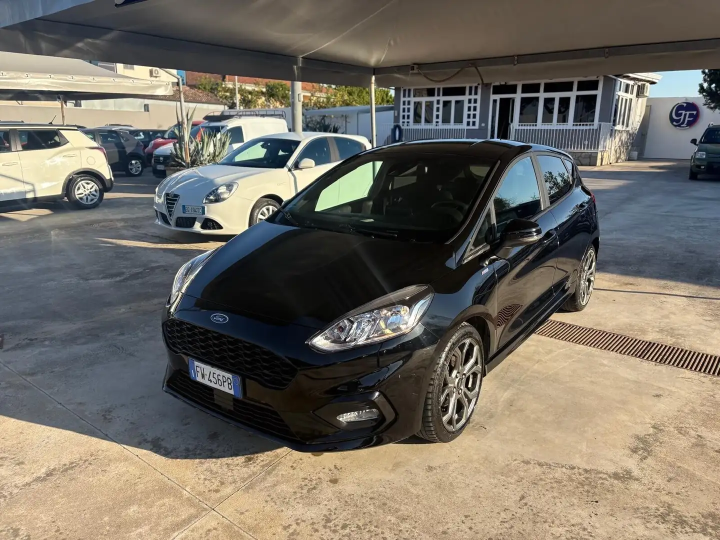 Ford Fiesta 1.0 Ecoboost 100 CV 5 porte ST-Line Negro - 1
