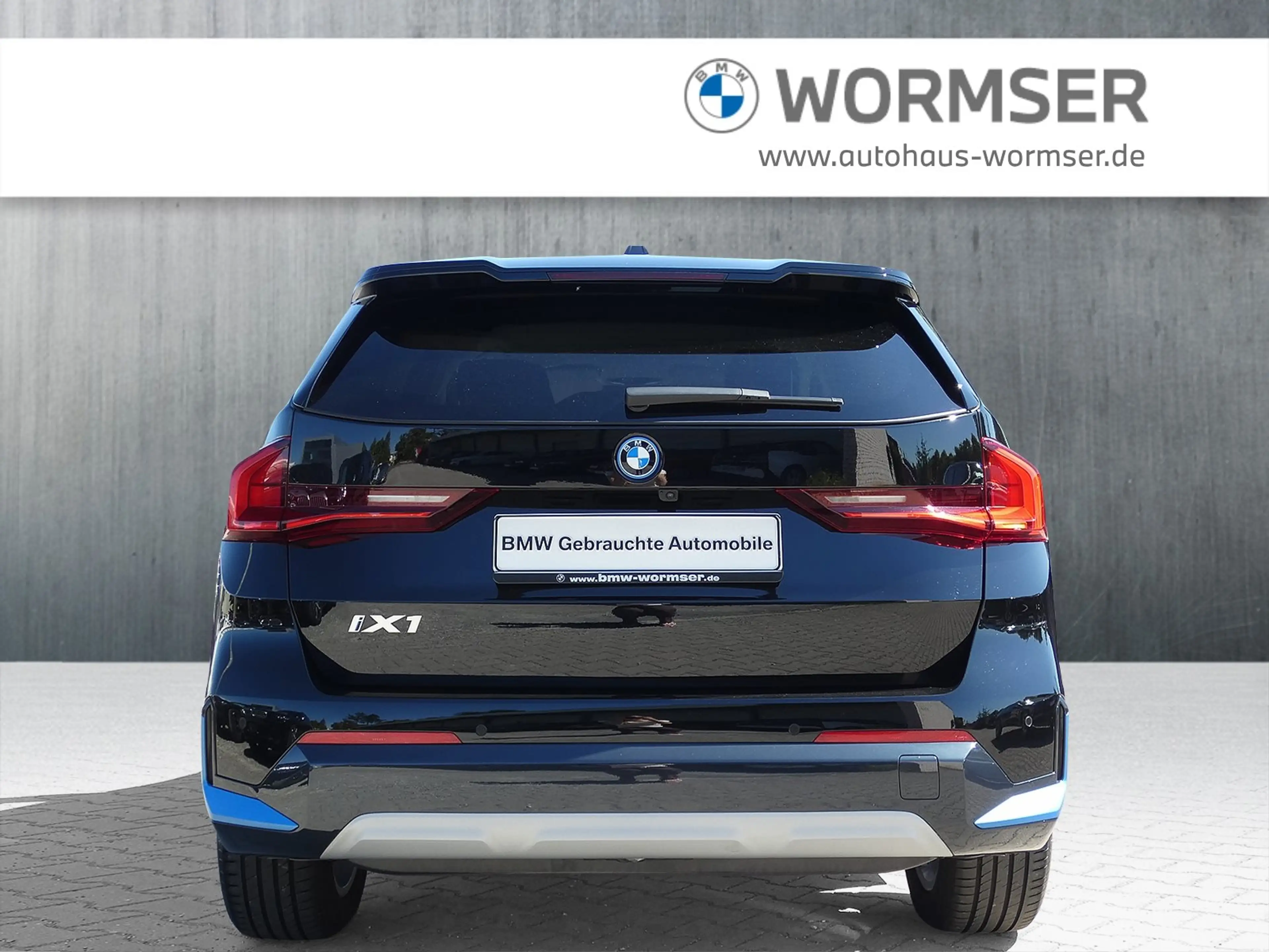 BMW iX1 xDrive30 — photo 6