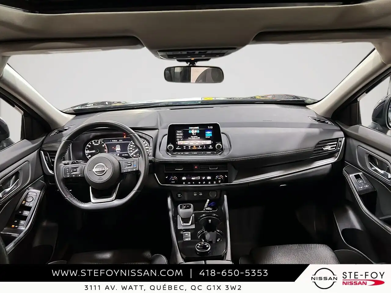 Nissan Rogue снимка Nissan Rogue