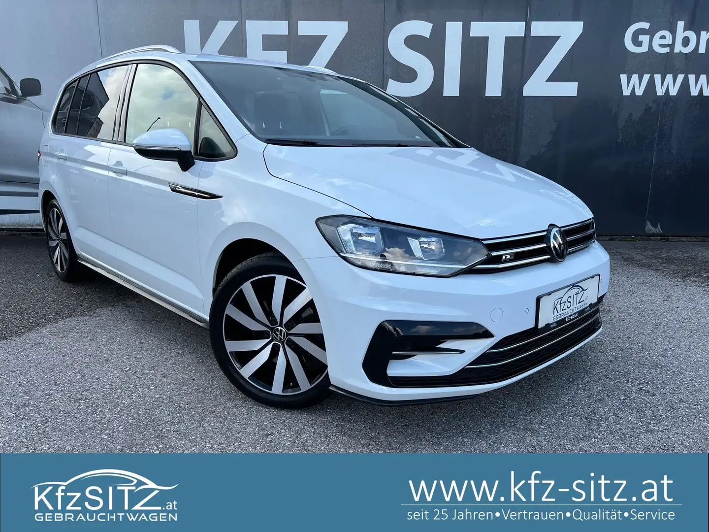 Volkswagen Touran Comfortline R-LINE 2,0 BMT TDI DSG Weiß - 1