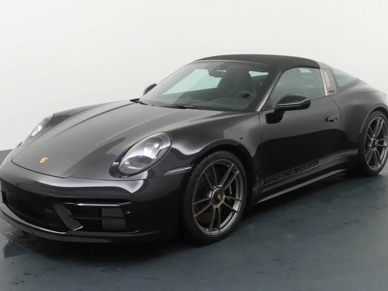 Porsche 992 911 Targa 4 GTS Edition 50 Years Porsche Design