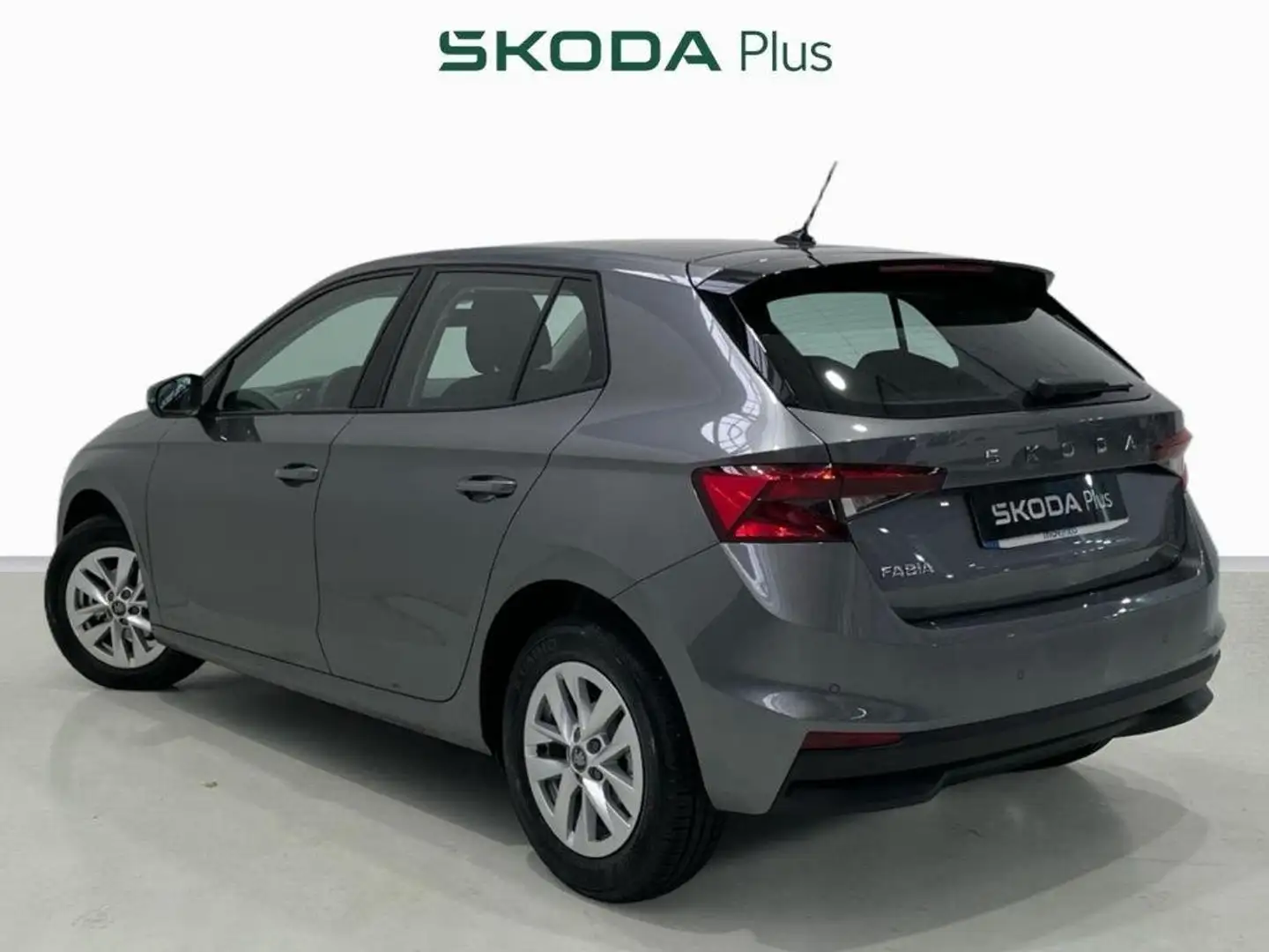 Skoda Fabia 1.0 TSI Go 70kW Gris - 2