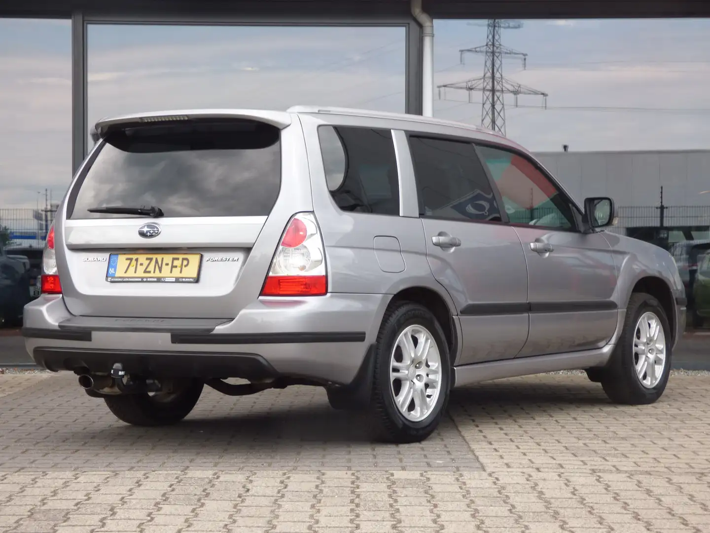 Subaru Forester 2.0 X AWD Comfort-Pack | AC | Cruise | Xenon |Trek Grijs - 2