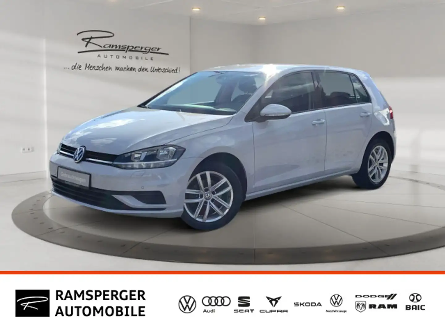 Volkswagen Golf VII 1.0 TSI Trendline Climatronic SHZ PDC Weiß - 1