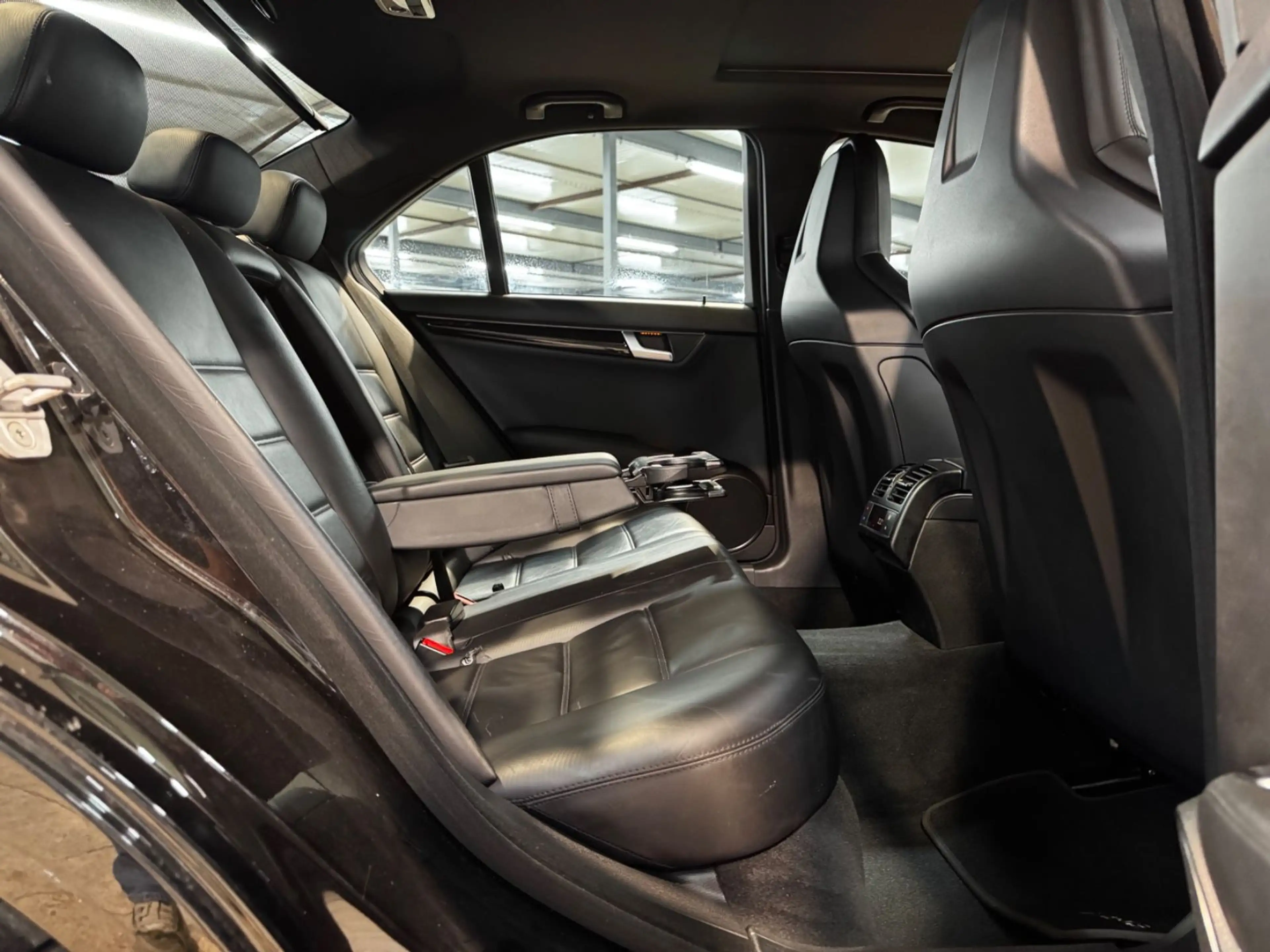 Mercedes-Benz C 63 AMG Lim. PERF.PACK*MEMO*SGLD*BIXEN*H&K*KAME — photo 7