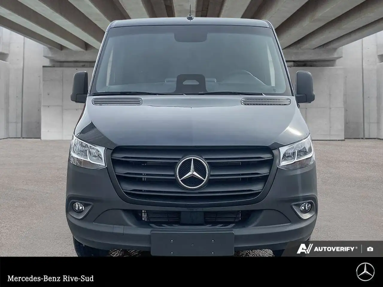 Mercedes-Benz Sprinter снимка Mercedes-Benz Sprinter