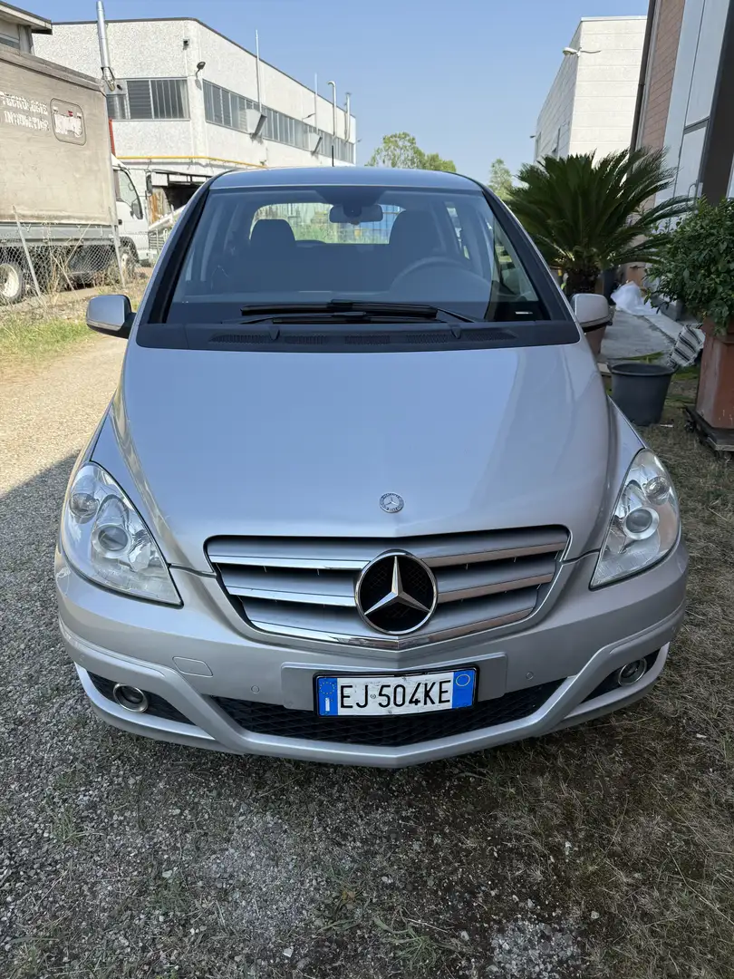 Mercedes-Benz B 180 Premium auto - 1