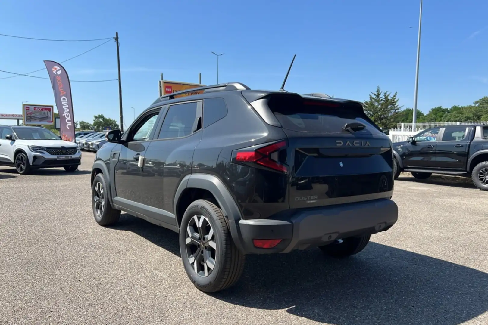 Dacia Duster HEV 140 EXTREME PACK HIVER Noir - 2