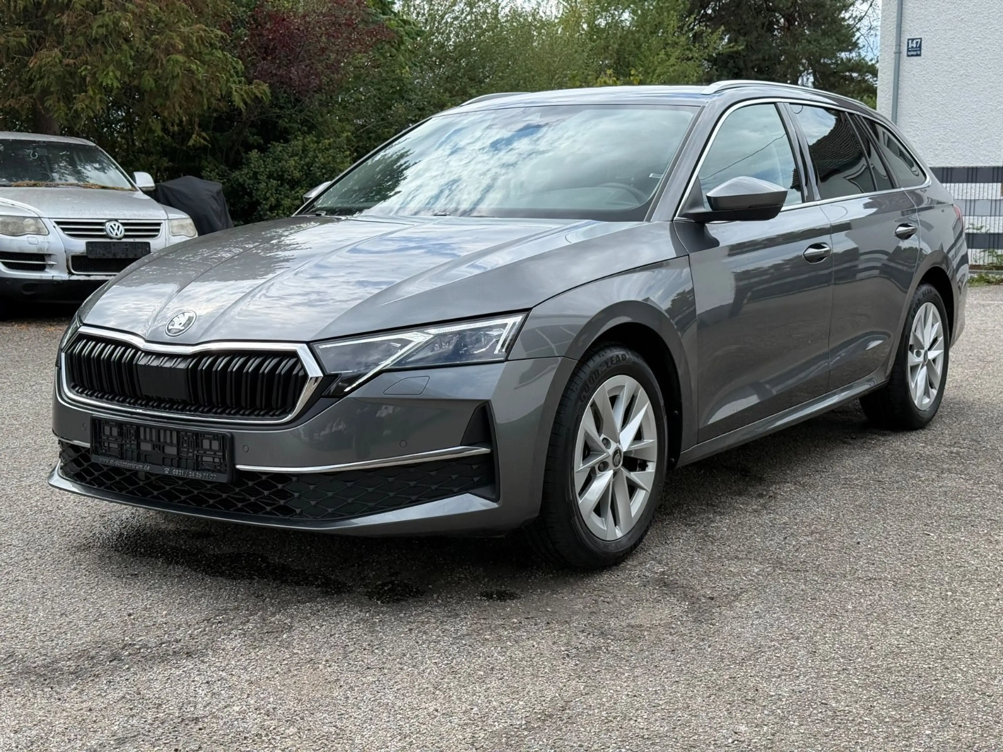 Skoda Octavia Combi 1.5 DSG Selection*Matrix LED* — photo 2