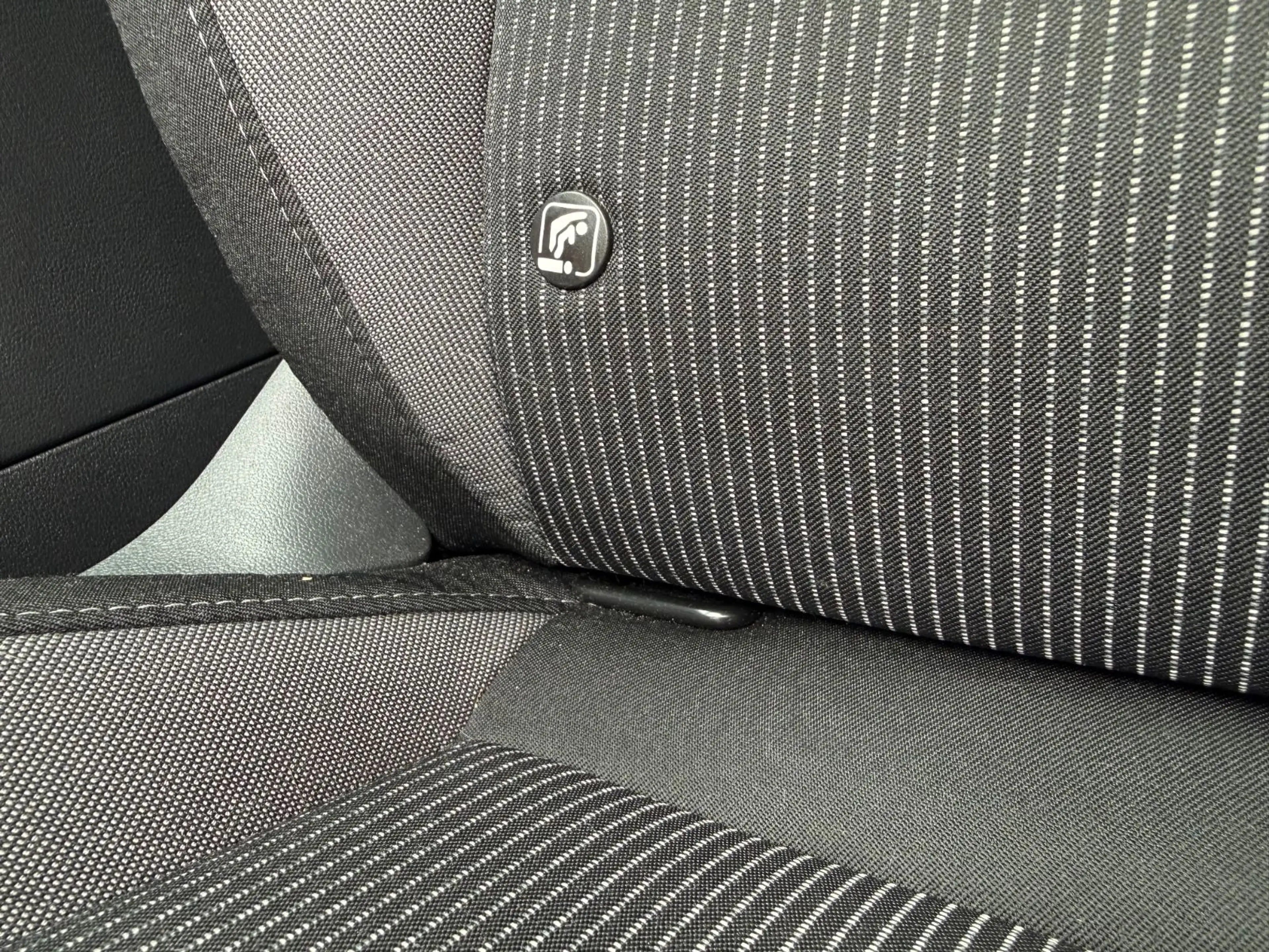 Skoda Octavia Combi 1.5 DSG Selection*Matrix LED* — photo 11