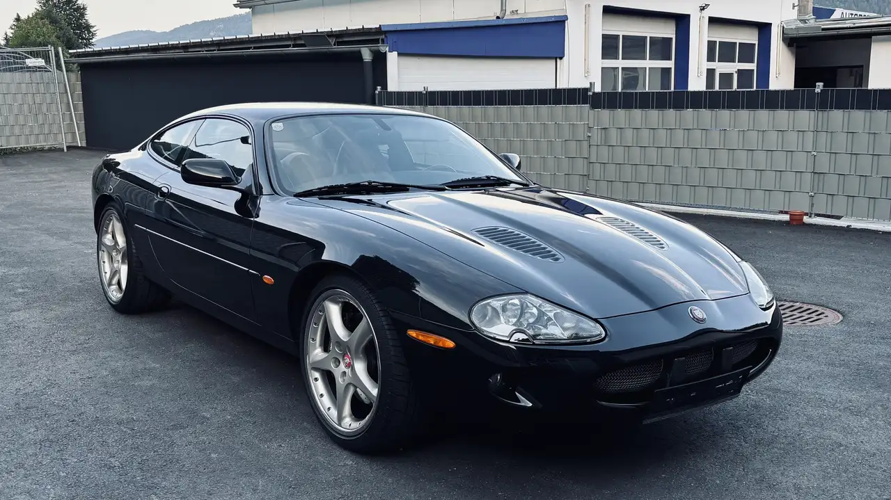 Jaguar XKR Coupé Kompressor, foto 3