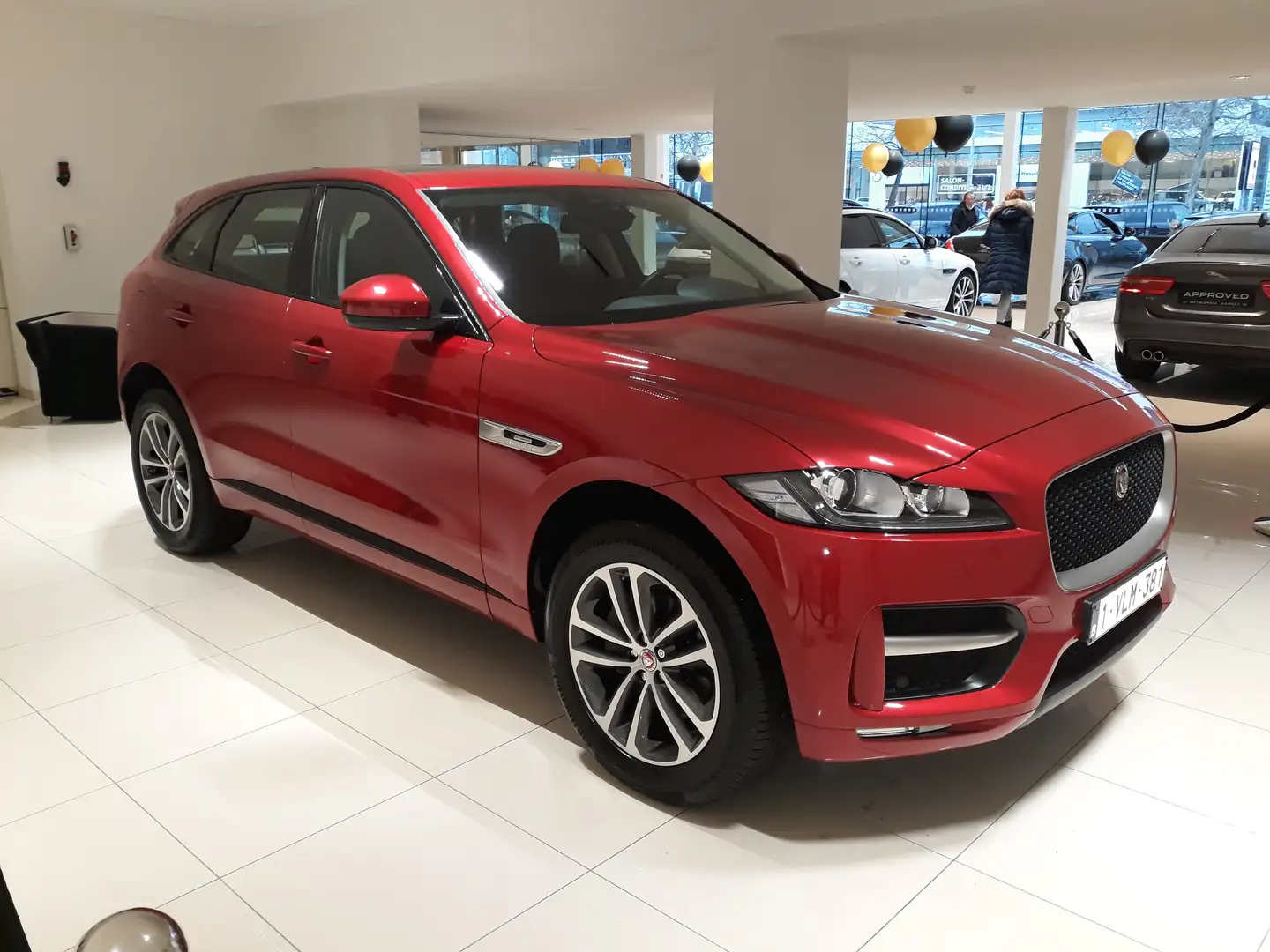 Jaguar F-Pace F-Pace 2.0 D AWD R-Sport Business Edition Rosso - 1