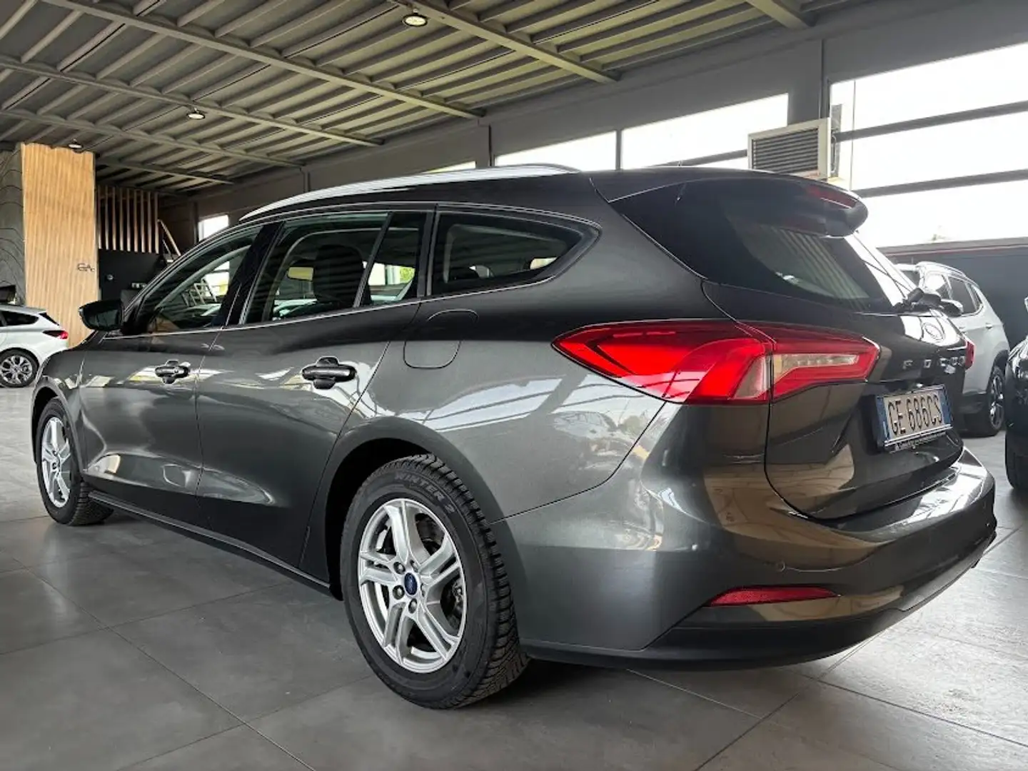 Ford Focus 1.5 ecoblue 120CV AUTOMATICO  co-pilot s Gris - 2