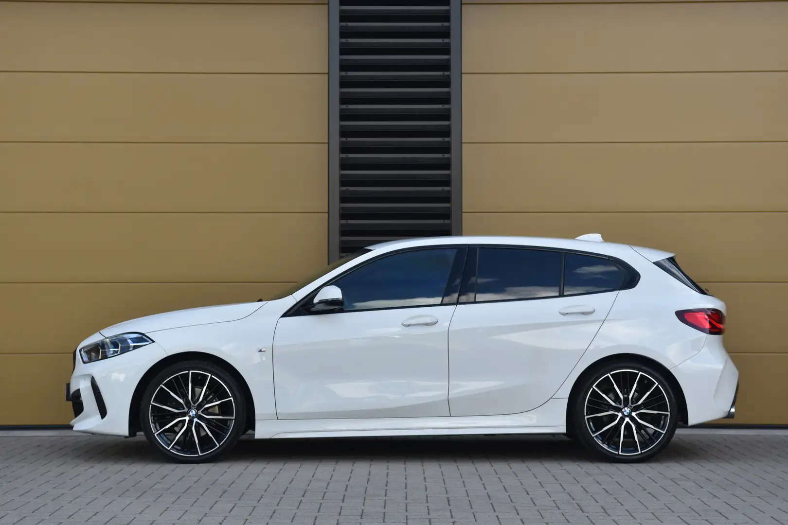BMW 118 1-serie 118i High Executive * M Sportpakket * HIFI Blanc - 2