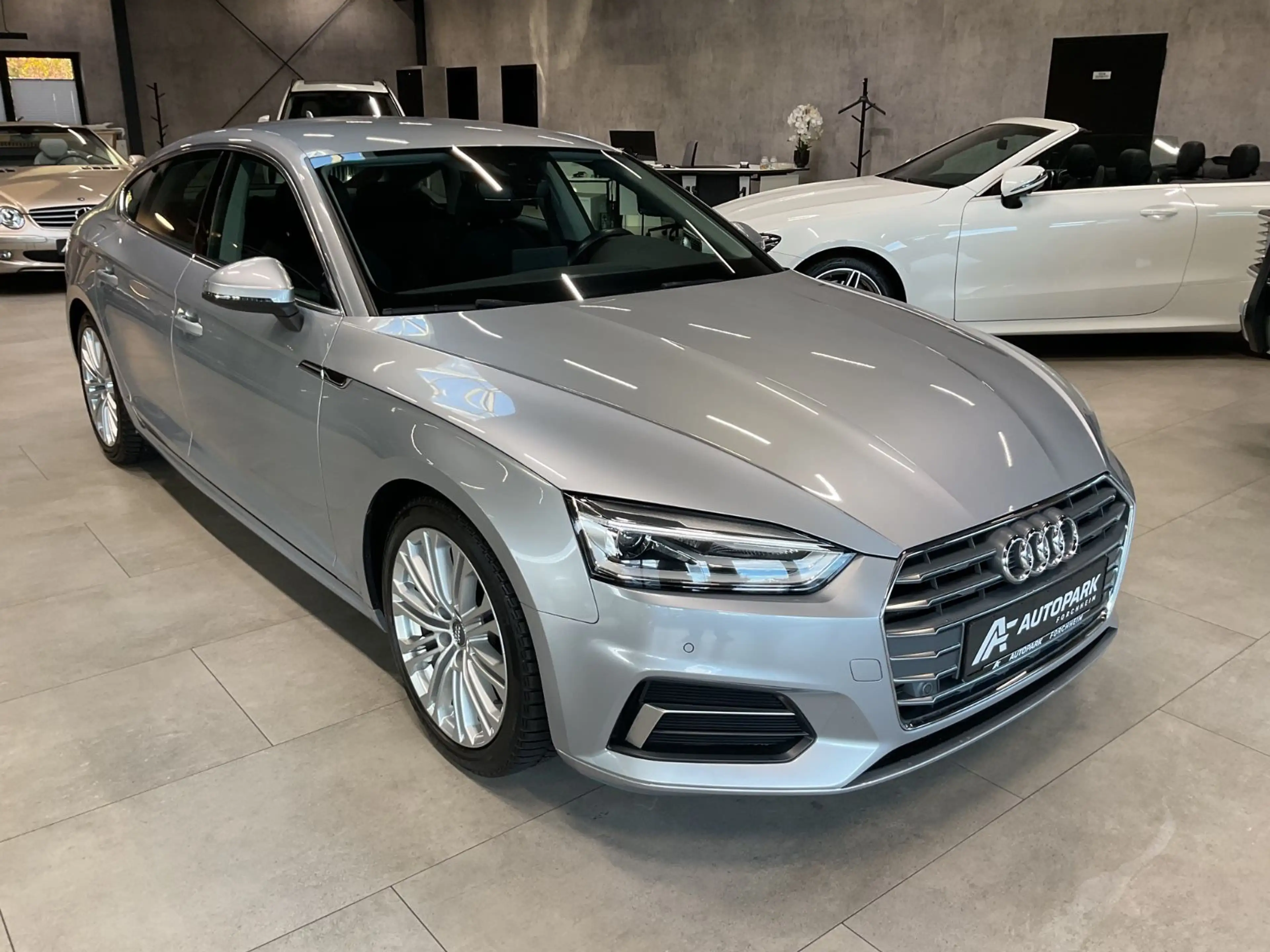 Audi A5 Sportback 35 TFSI sport DAB Navi Sitzh. Xenon — photo 3