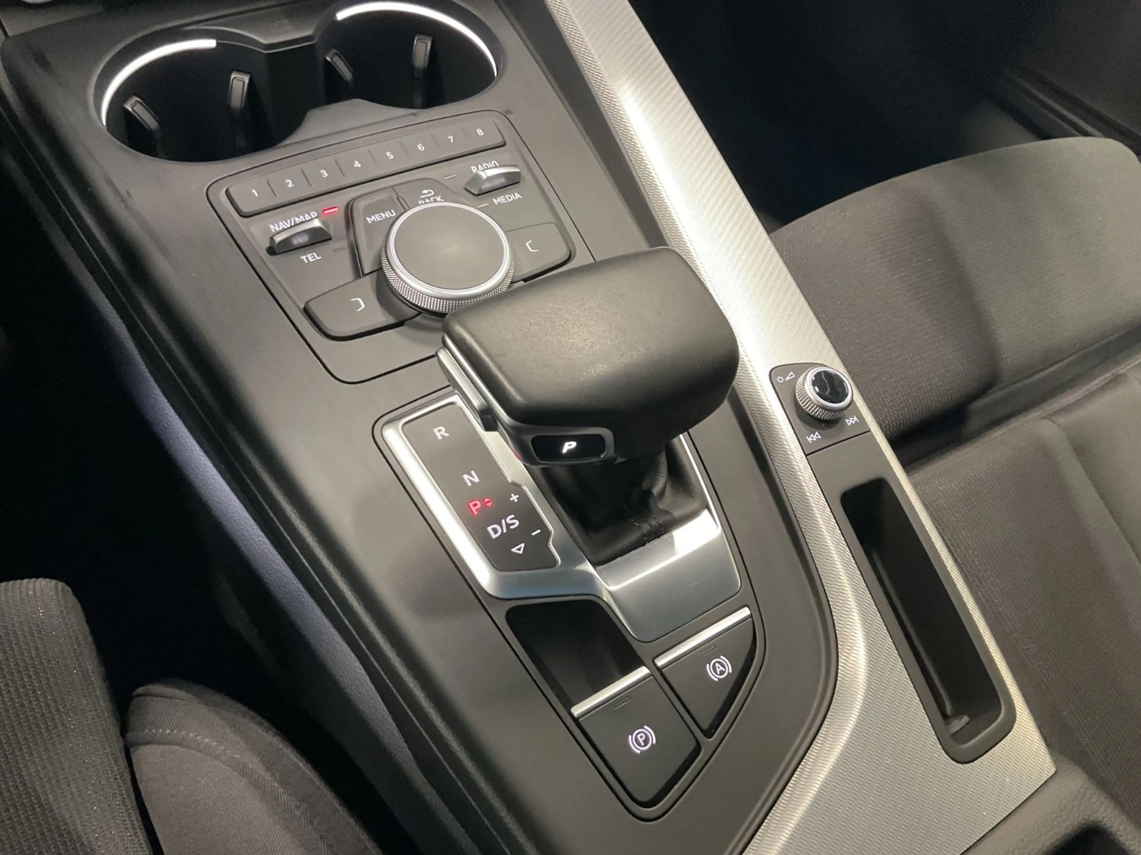 Audi A5 Sportback 35 TFSI sport DAB Navi Sitzh. Xenon — photo 15