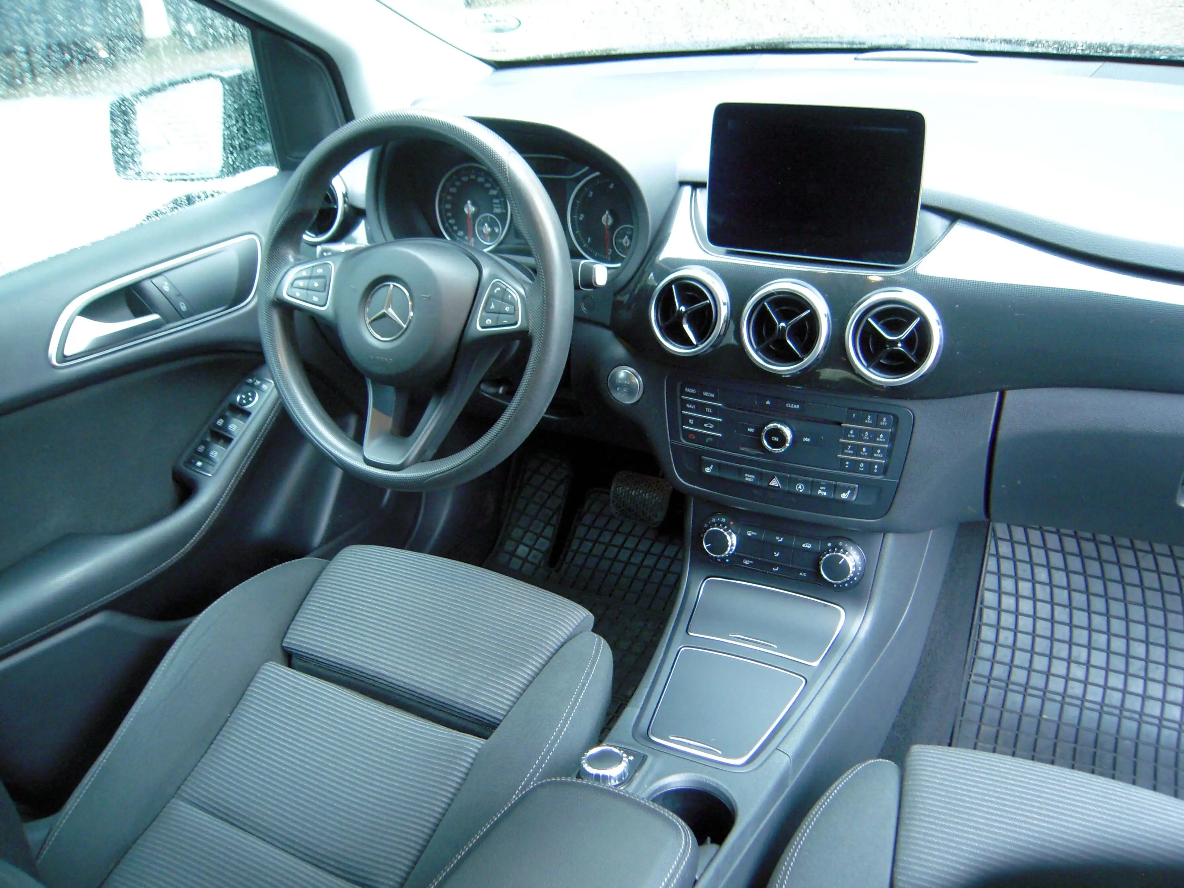 Mercedes-Benz B 200 B 200 CDI / Automatik, AHK, Navi. Inzahlungnahme möglich!! — photo 5